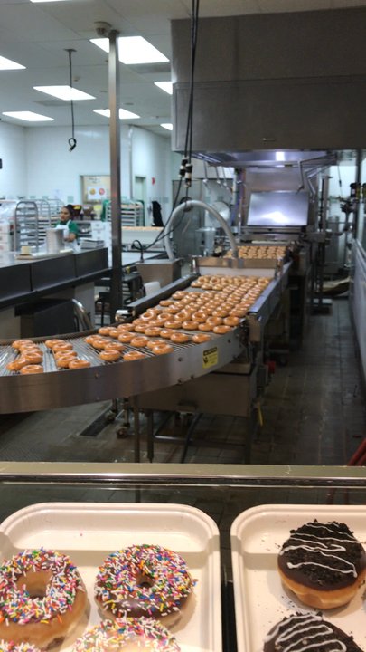 Krispy Kreme - Hot Now! - Donuts Near Me - Portland, Oregon