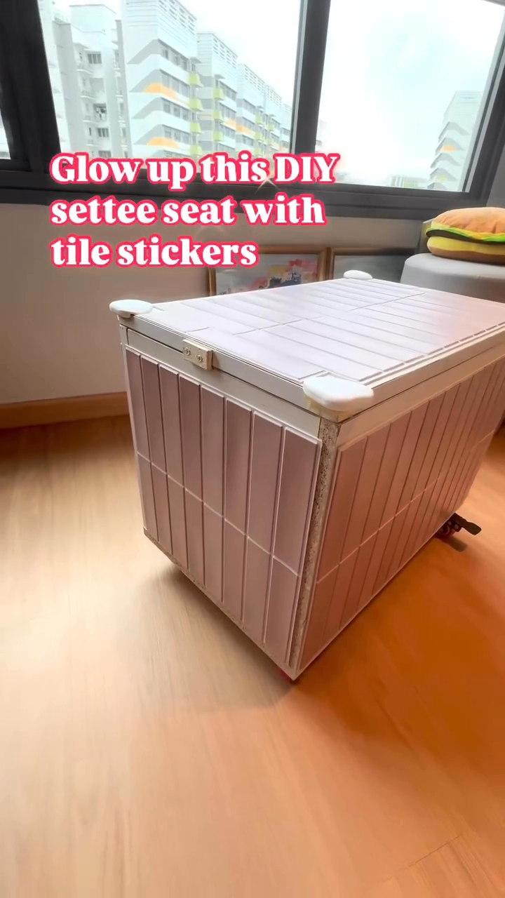 Upcycling-DB-Box-Doors-into-a-Storage-Bench