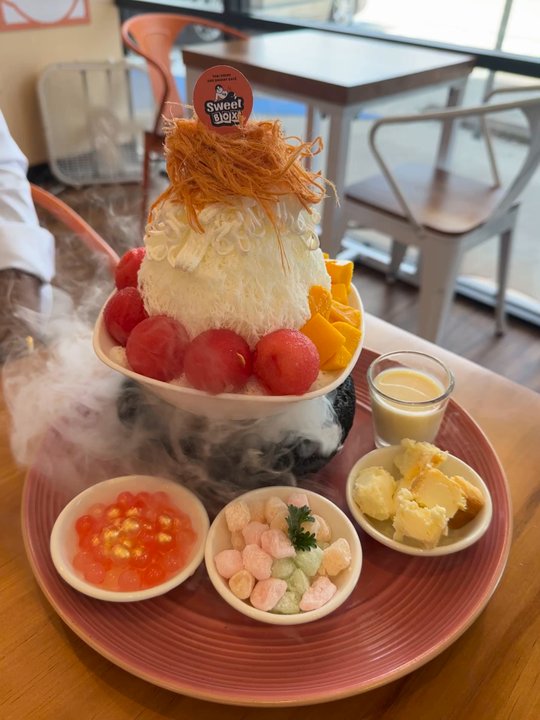 Sweetbox - Fruity Bing Sue - Desserts Near Me - Conroe, Texas