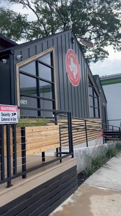 Red Dessert Dive - Coffee & Tea Near Me - Houston, Texas