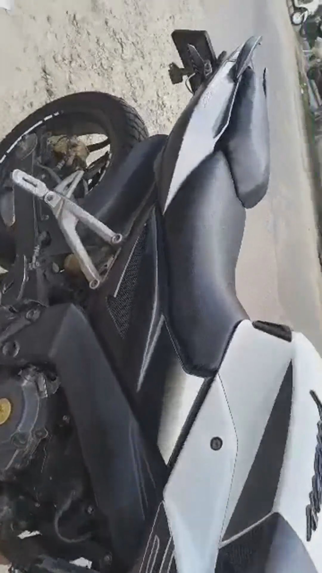 Walk-around video thumbnail