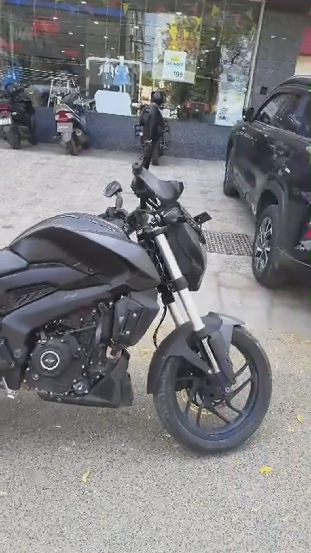 Walk-around video thumbnail