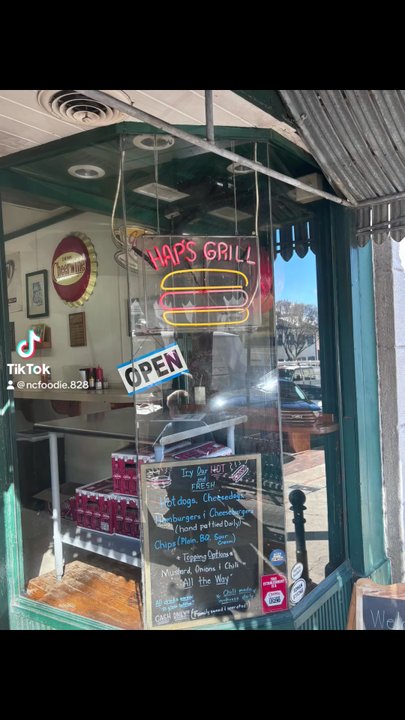 Hap's Grill - Hot Dogs Near Me - Salisbury, North Carolina