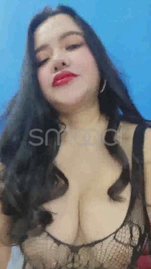 Nitty Bangkok Escort Video #23199