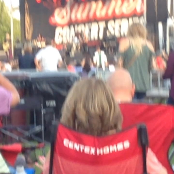 Festival Park - Bow Wow Wow 9/3/17 - Parks Near Me - Elgin, Illinois