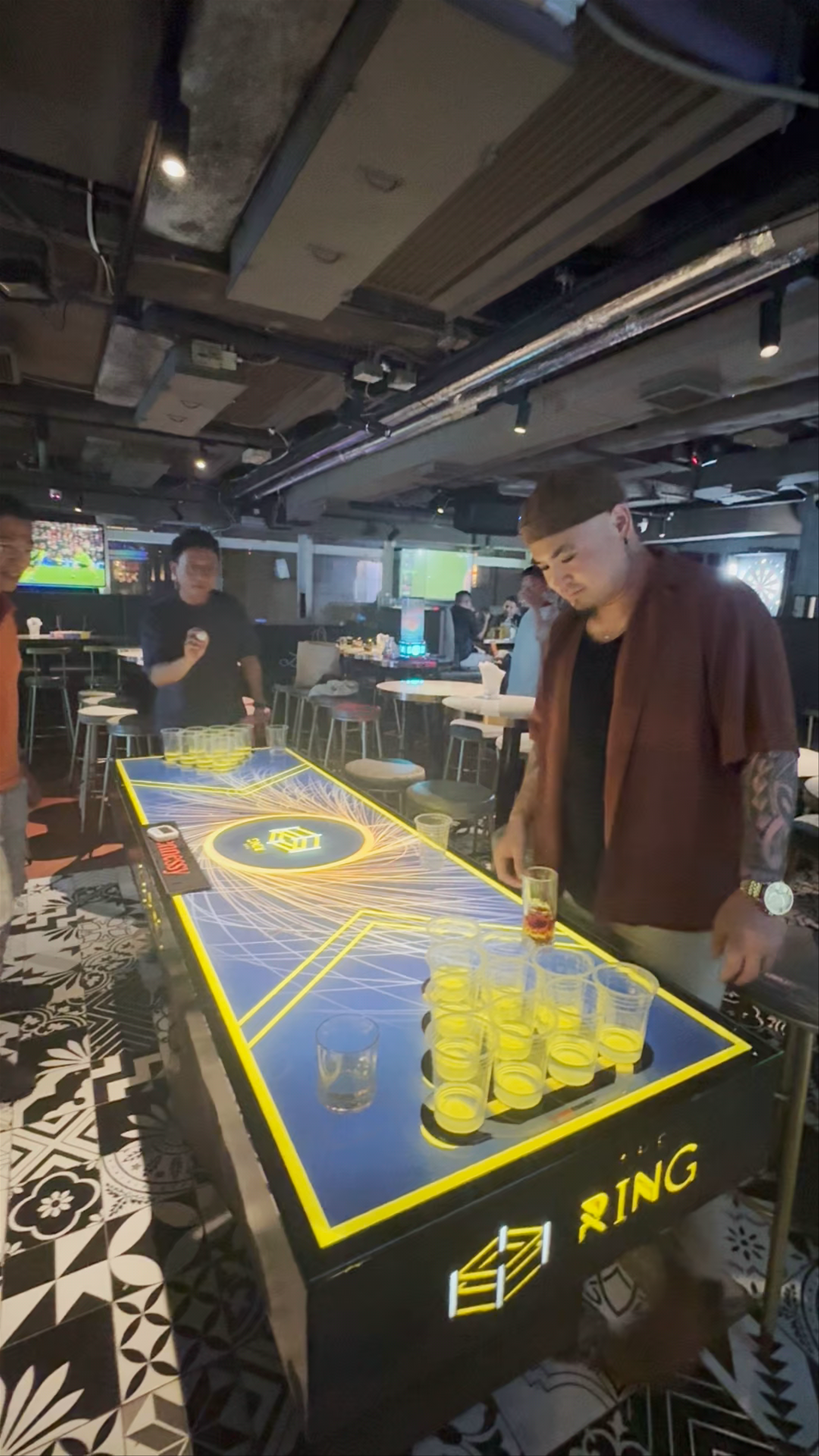 THE RING Bar and Restaurant: Nightlife Fun in Tsim Sha Tsui, Hong Kong