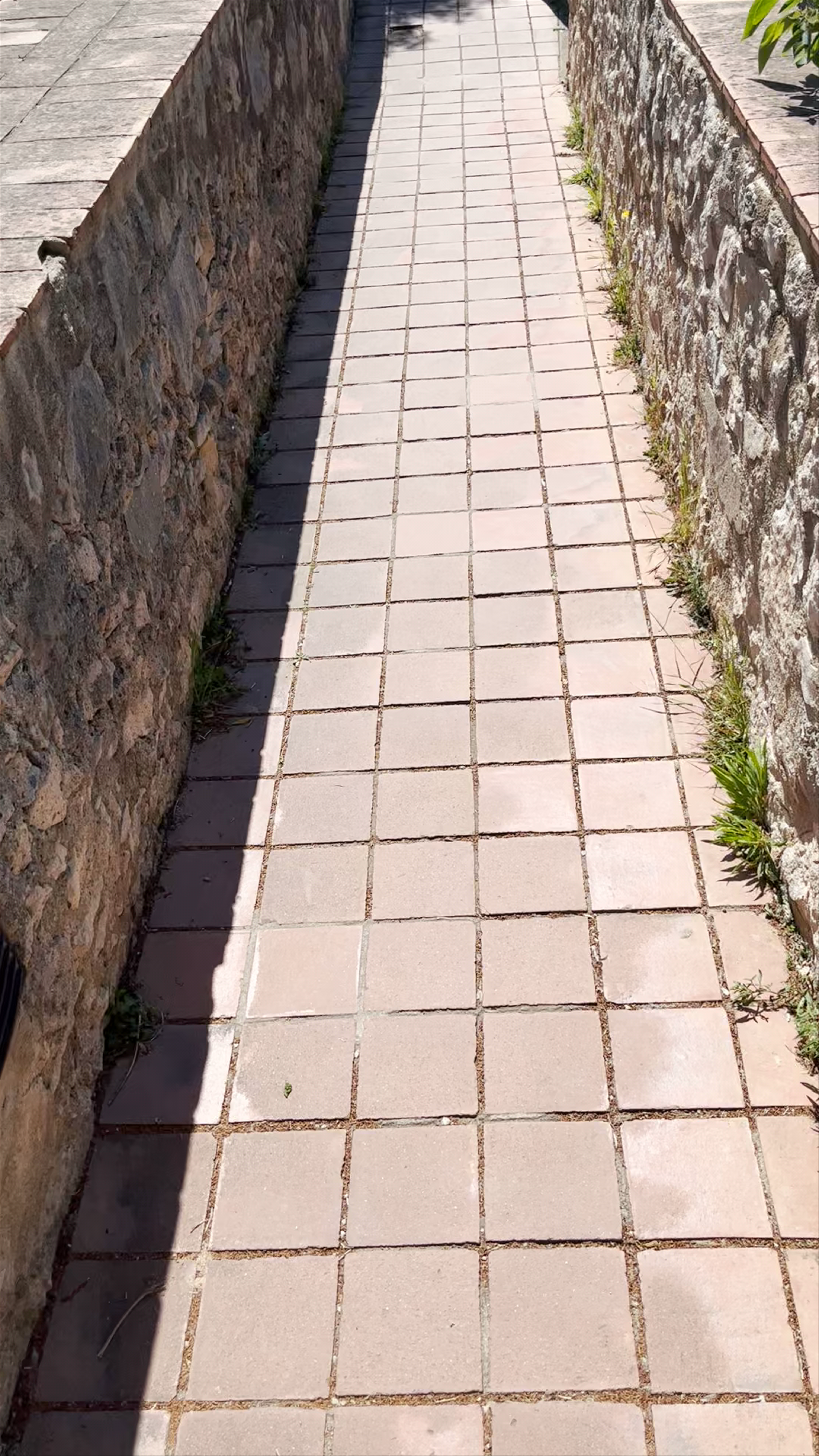 Alemanys South Tower Walk in Girona, Spain