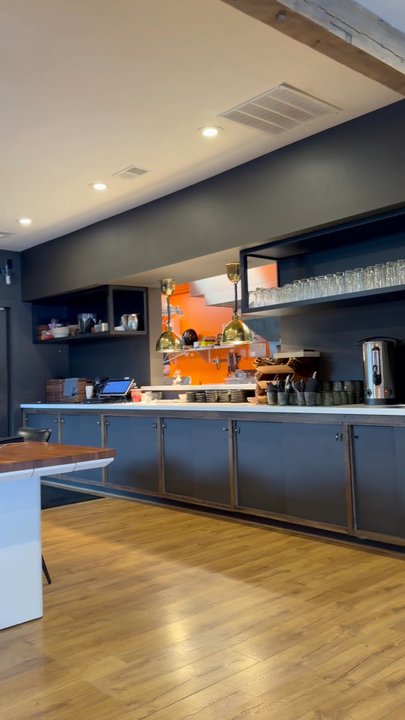 Oak & Ember Tasting Room - Back area - New American Near Me - Aldie, Virginia