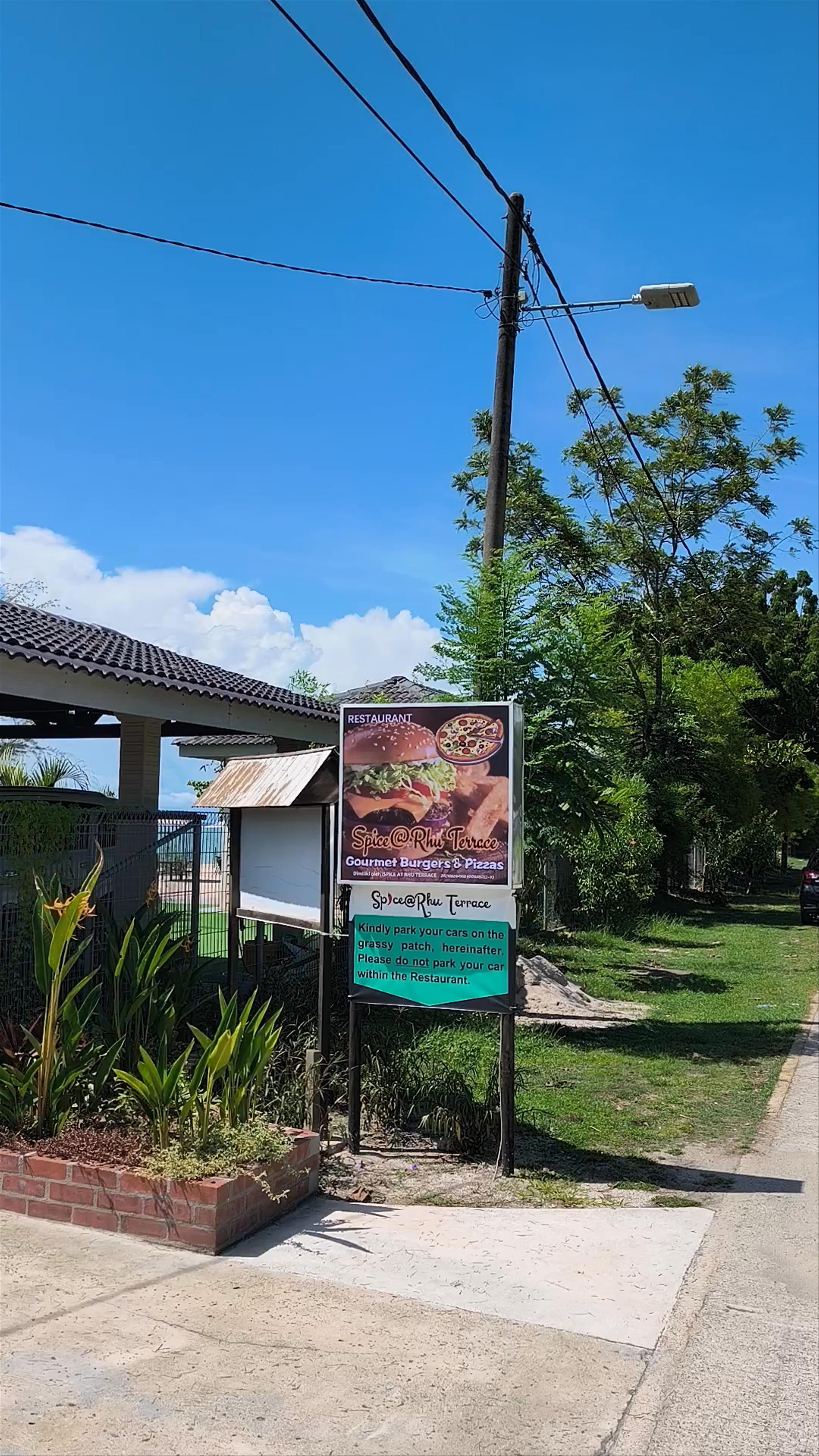 Spice@Rhu Terrace: Gourmet Burgers by the Langkawi Seaside