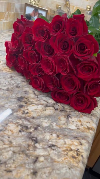 LinaS Flowers - Flowers & Gifts Near Me - Glendale, California