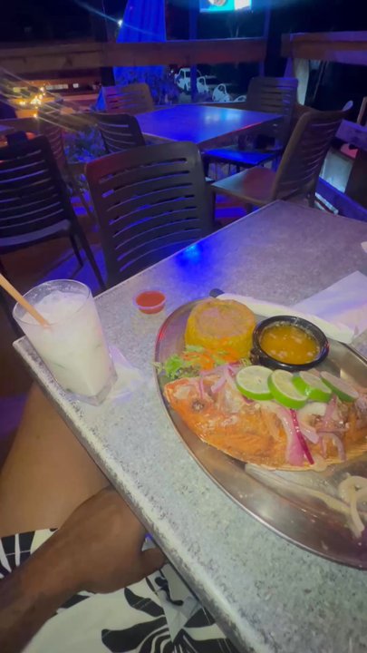 Jibaro's - Fried Snapper with garlic butter - Puerto Rican Near Me - Luquillo, Puerto Rico