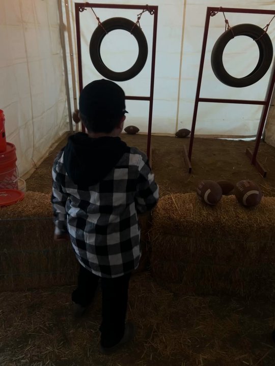 Peltzer Pumpkin Farm - Pumpkin Patches Near Me - Temecula, California