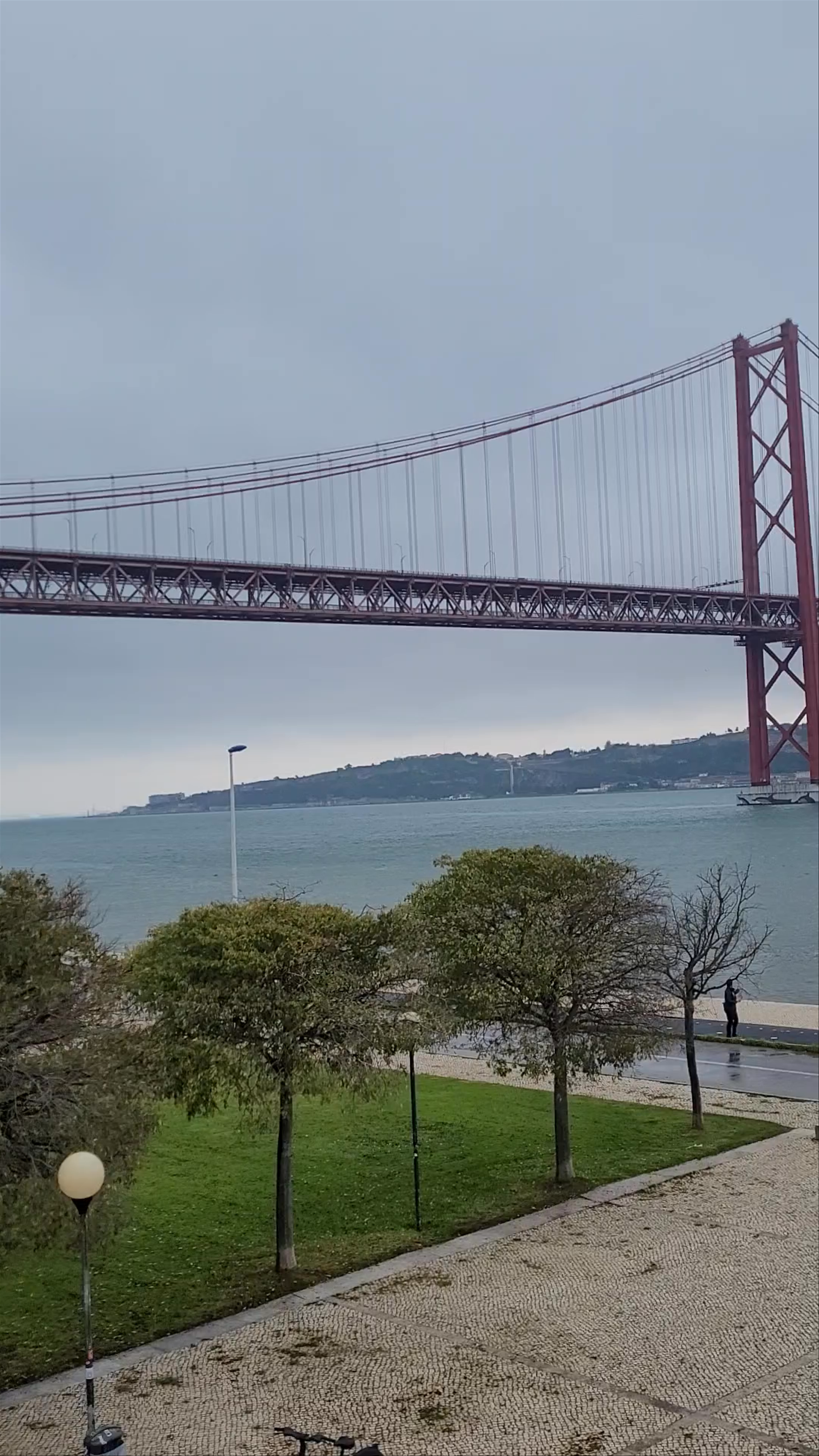 Puente 25 de Abril
