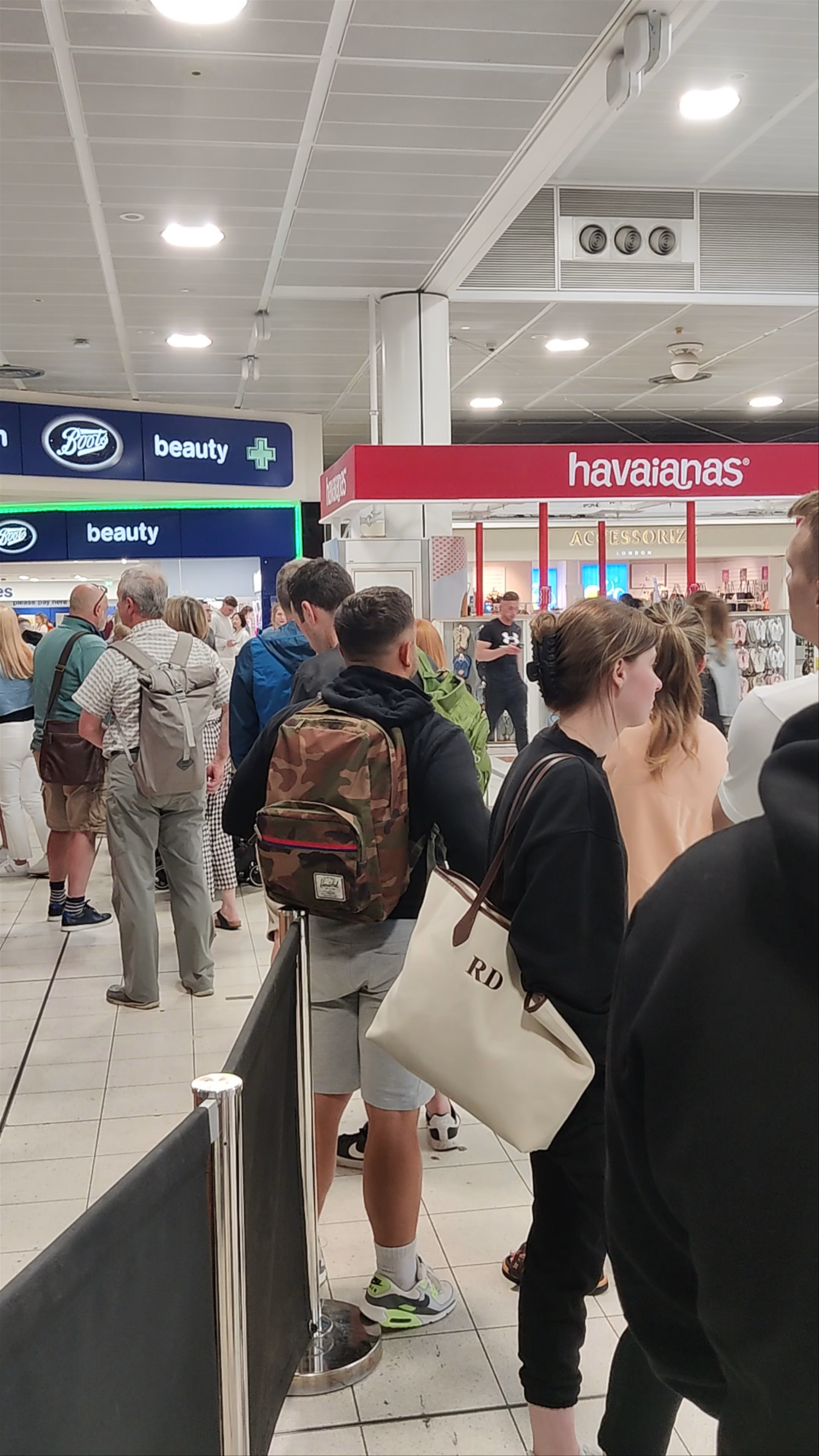 The Red Lion - JD Wetherspoon