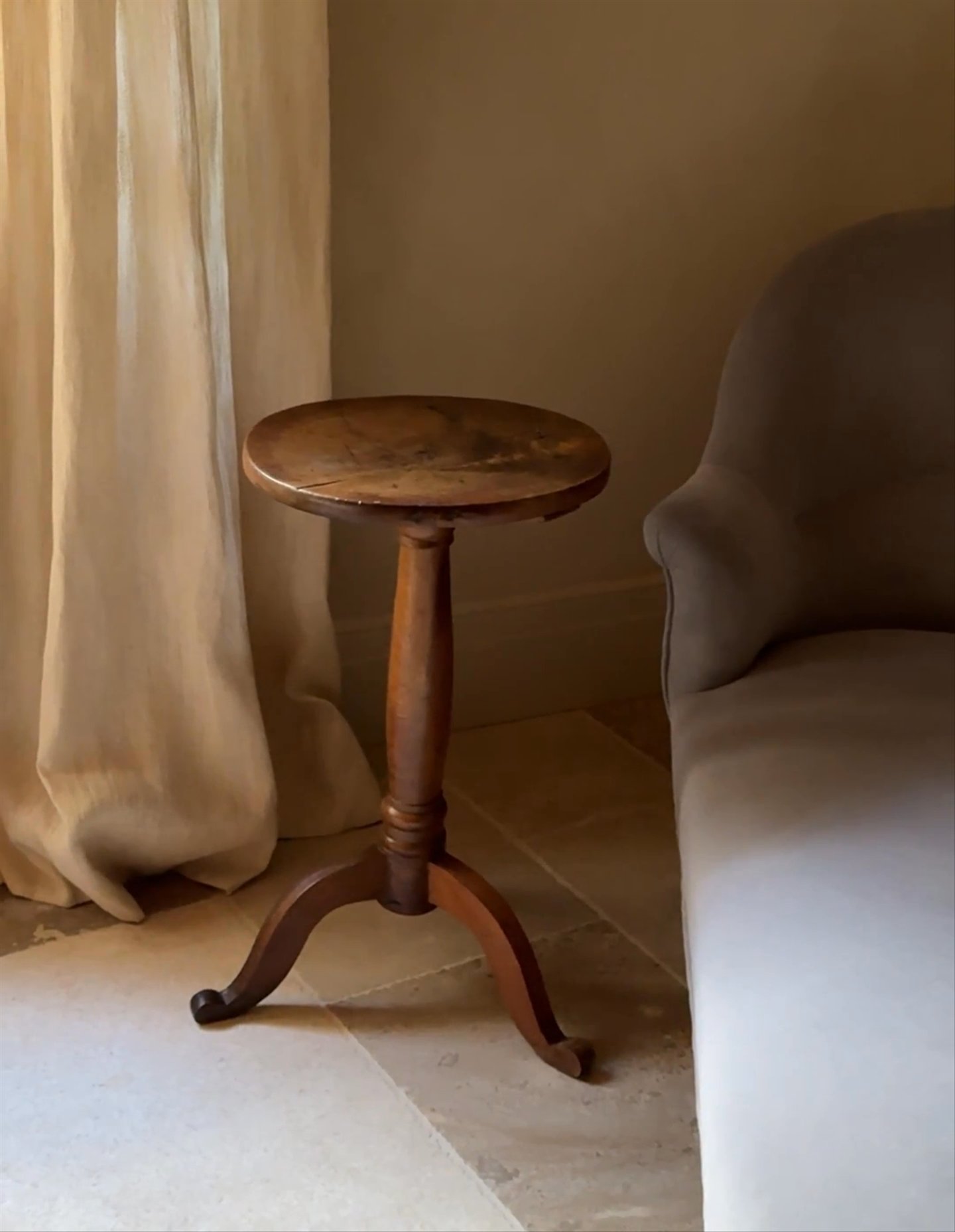 Walnut Pedestal Table