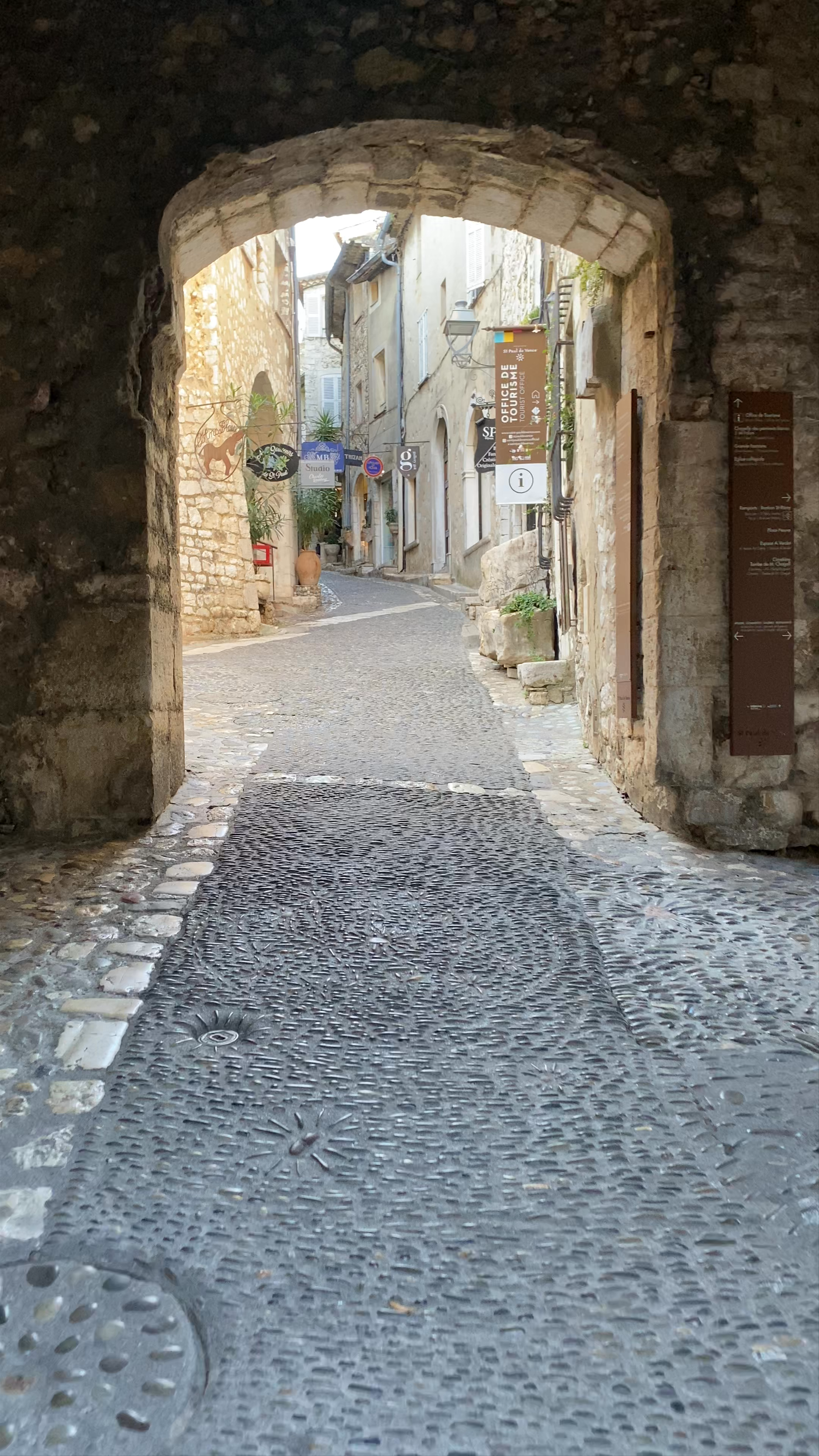 Timeless Stroll Through Saint Paul de Vence’s Charming Cobblestone Streets