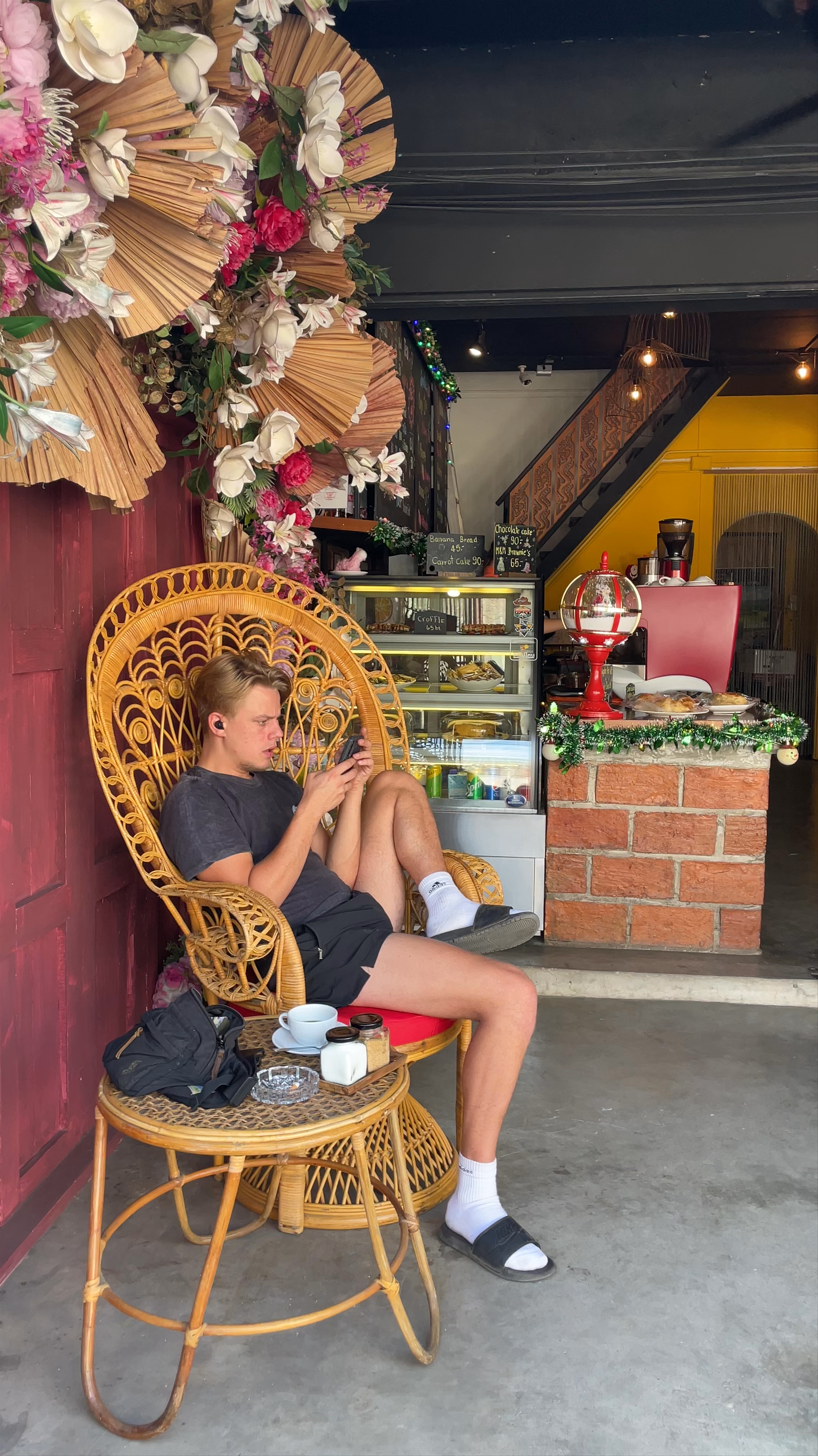puri pai cafe