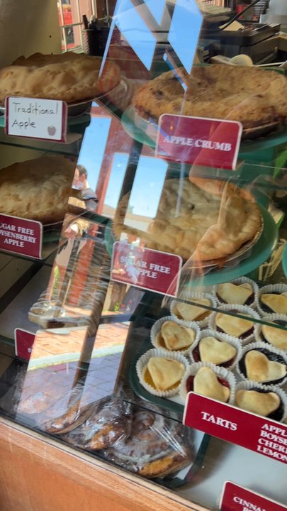 Apple Alley Bakery - Bakeries Near Me - Julian, California