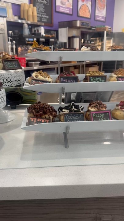 Cinnaholic - Wow! Great food and workers Friday night were excellent they helped me decide and created some amazing desserts I can't wait to go back! - Bakeries Near Me - Visalia, California