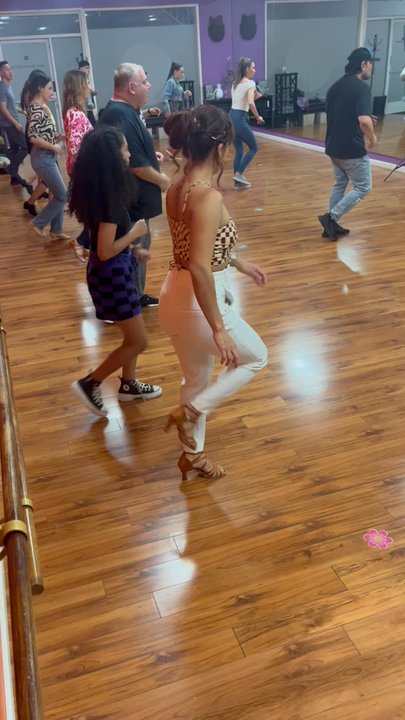 Motion On 2 - Dance Studios Near Me - Sherman Oaks, California