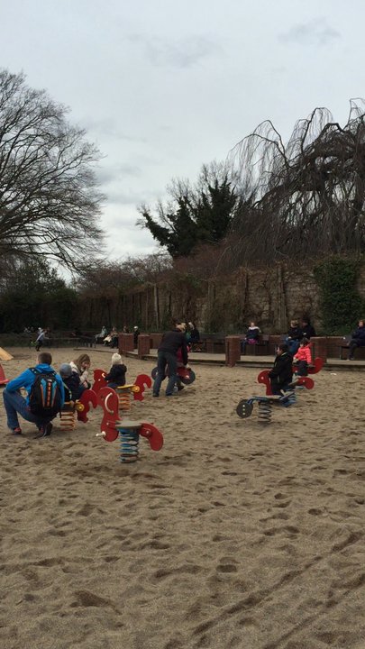 Spielplatz - The whole playground on a busy Easter Monday - Playgrounds Near Me - Hamburg, HH