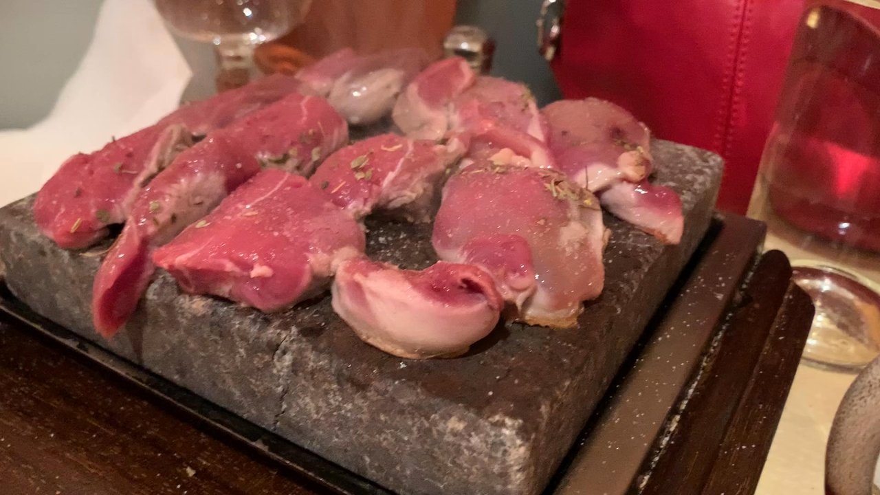Crêperie Ahna - Lamb and a certain bird meat cooked on hot stone - Creperies Near Me - Dinan, 22