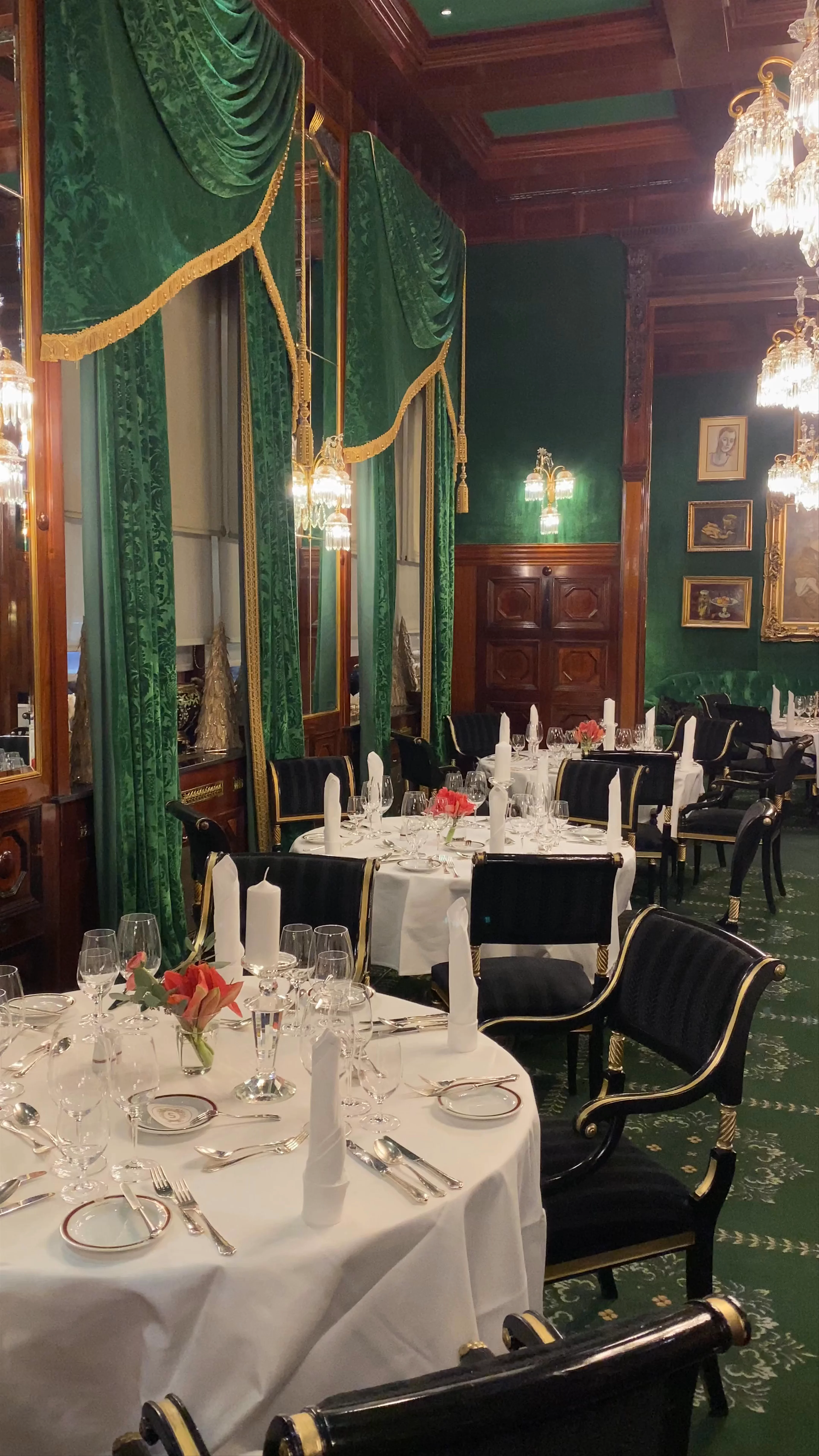 Restaurant Grüne Bar, Philharmoniker Straße, Vienna, Austria