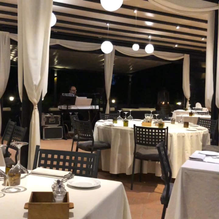 Borgo Divino - Live music on Thursdays - Agriturismi Near Me - Montespertoli, FI