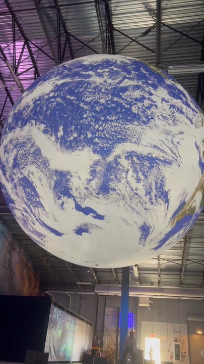 Space Explorers - Rotating Earth - Virtual Reality Centers Near Me - Charlotte, North Carolina