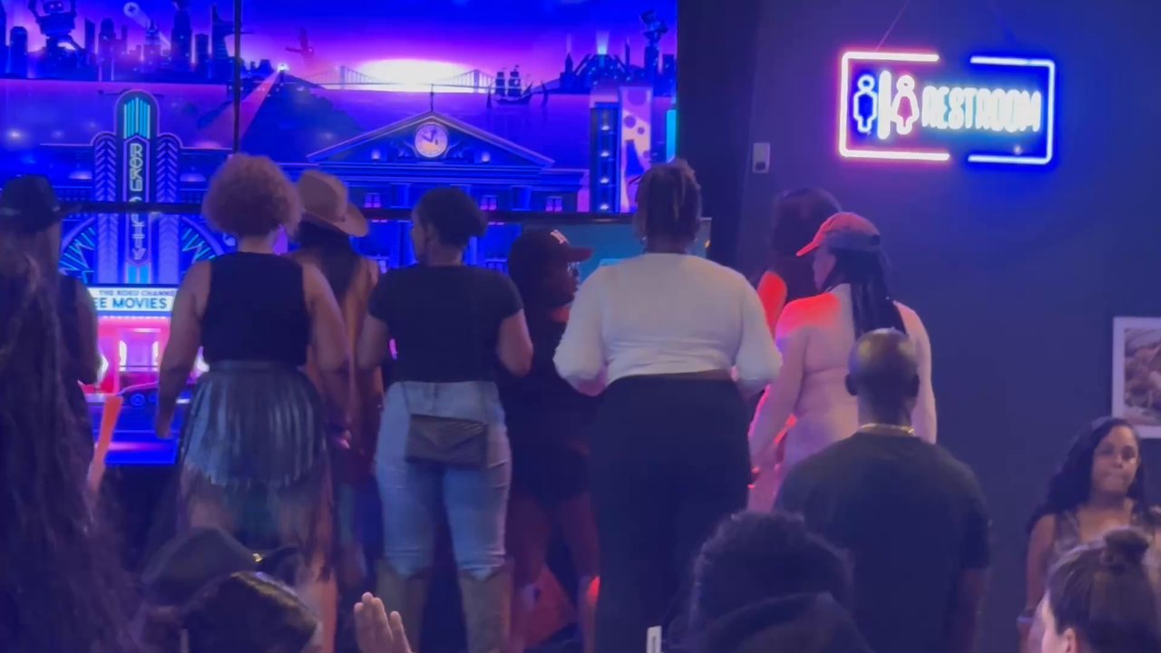 Phenomenal Seafood - Line dancing is a must. - Seafood Near Me - Austell, Georgia