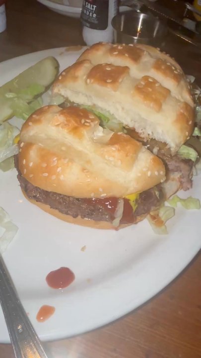 John Cutter - Burger!!! Yummy!! - New American Near Me - Las Vegas, Nevada