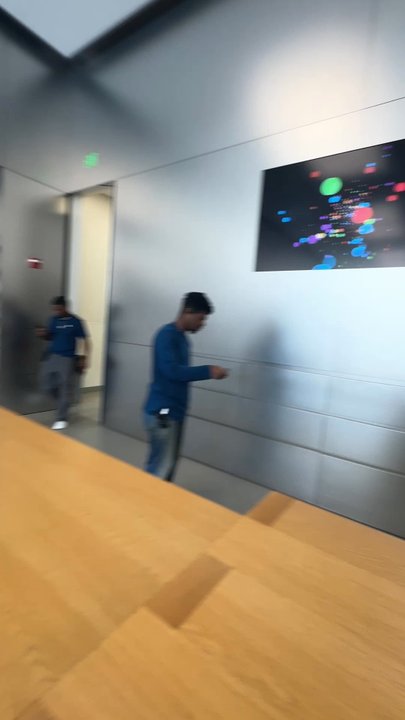 Apple Store - They Dont Care!!!!! - Mobile Phones Near Me - New Haven, Connecticut