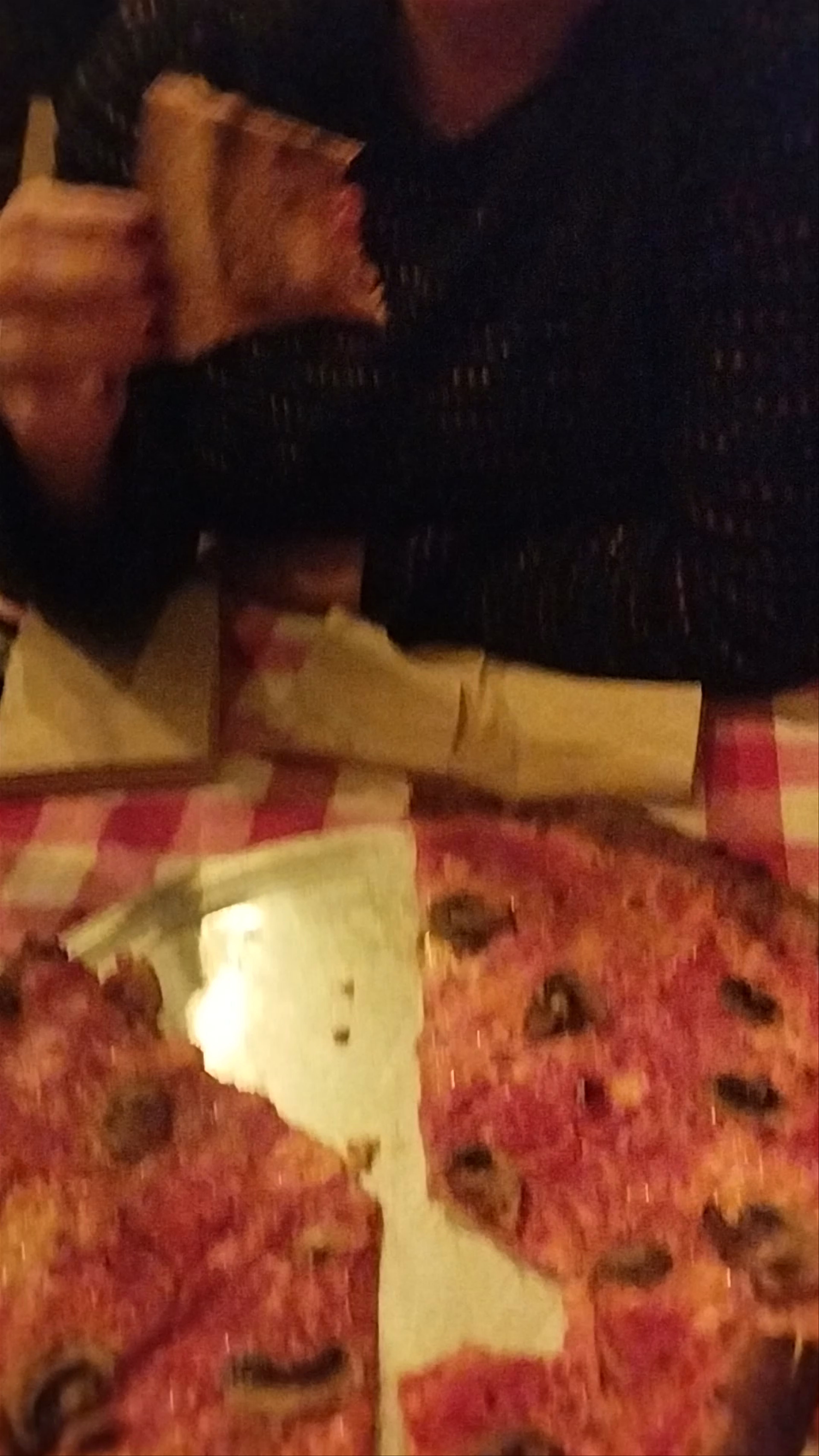Cozy Night at Frank’s Pizza & Subs in Finnieston, Glasgow