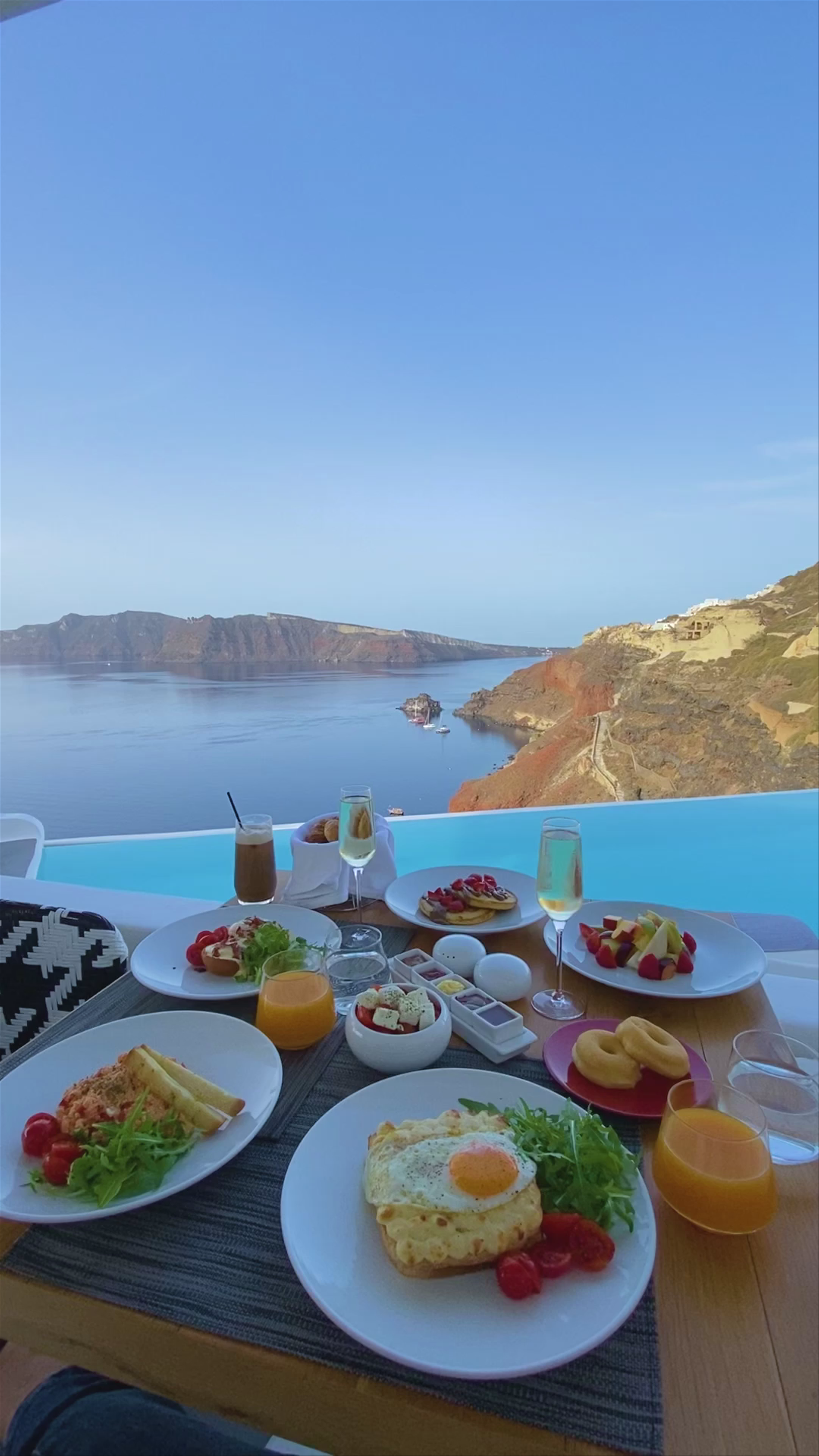 Katikies Santorini