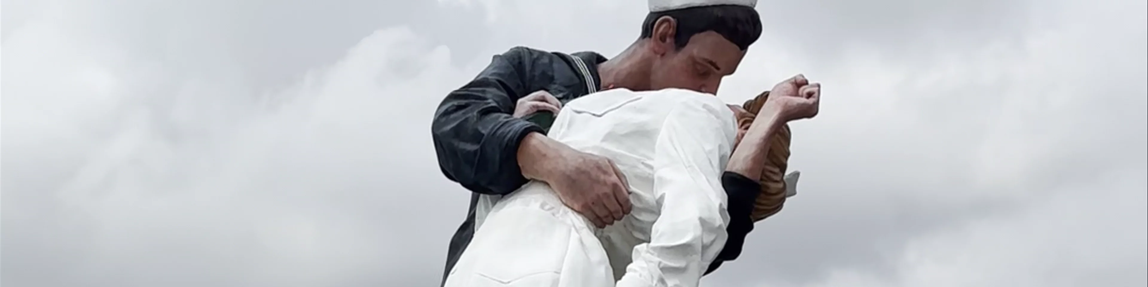 The Kissing Statue
