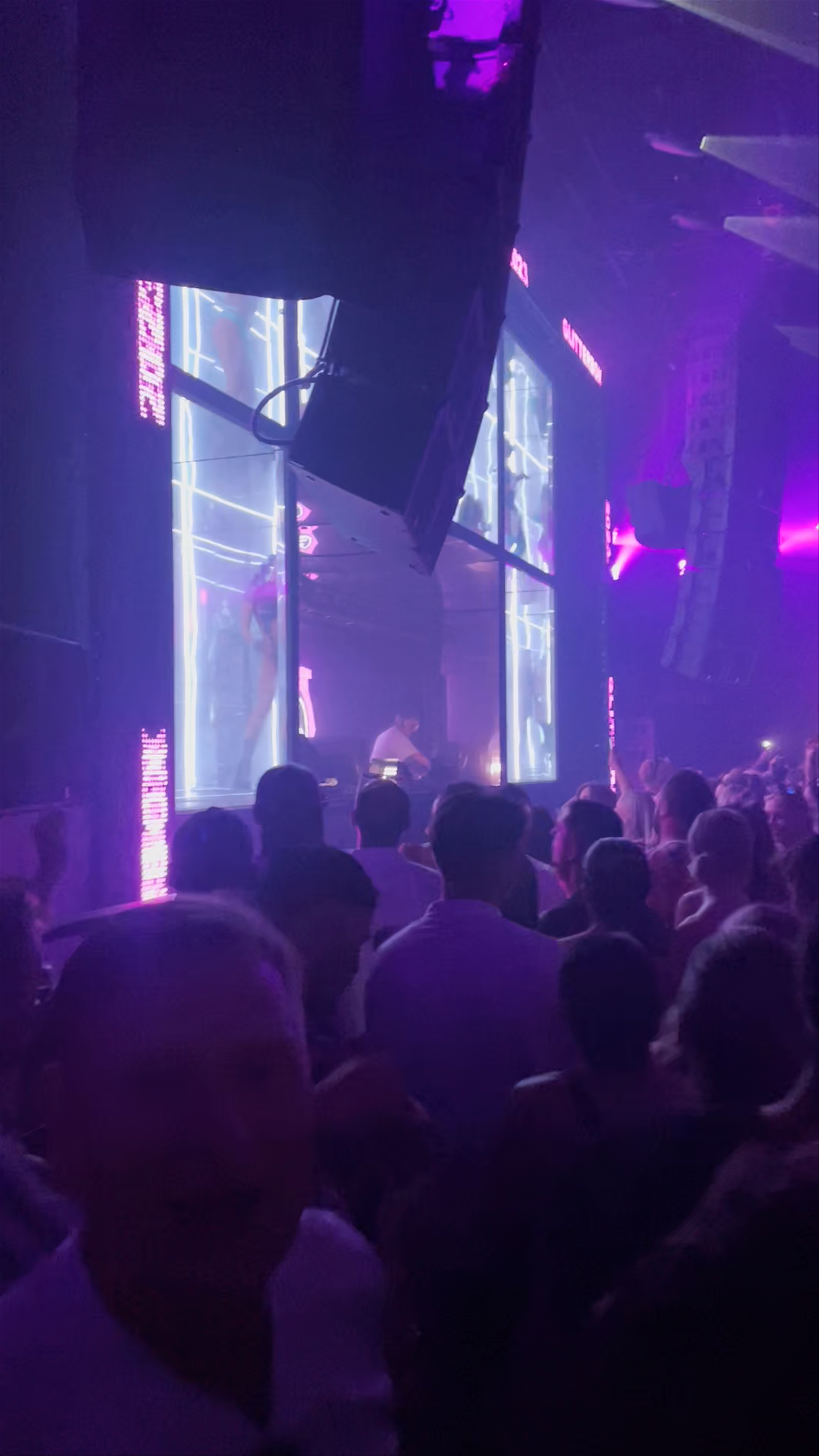 Epic Nightlife at Hï Ibiza: Electrifying DJ Sets & Pulsing Dancefloor