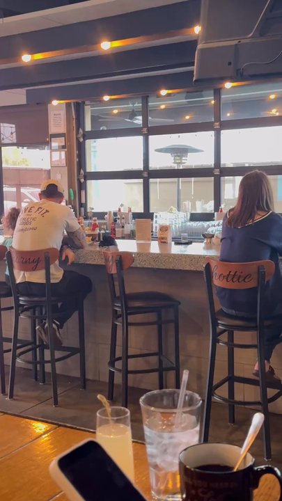 Brunch Snob - Cute interior...such a vibe - Breakfast & Brunch Near Me - Chandler, Arizona