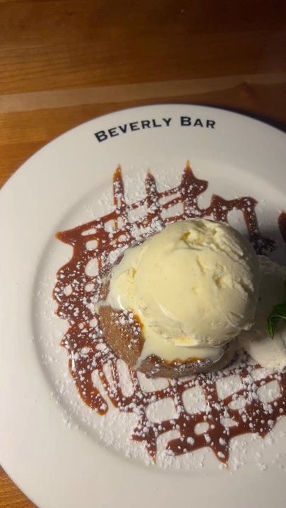 Beverly Bar - Butter cake - Wine Bars Near Me - Beverly Hills, California