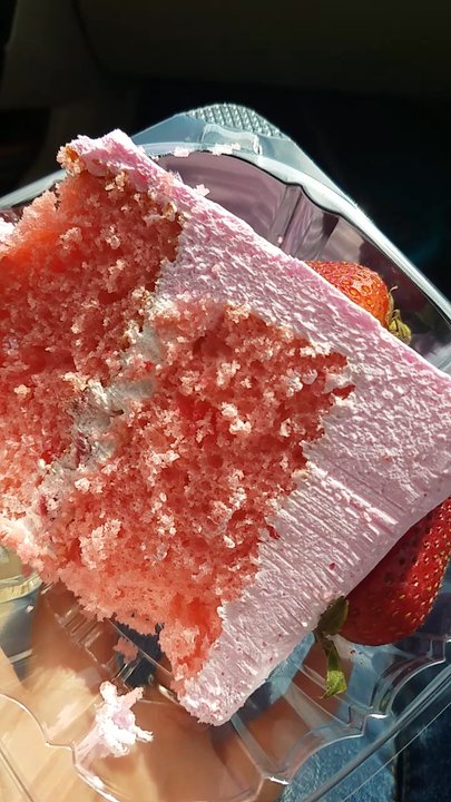 The Mixing Bowl Bakery - Everything is fresh! The feel of the place is very homey and welcoming, the customer service is fantastic.  Will definitely be back - Breakfast & Brunch Near Me - Dallas, Texas