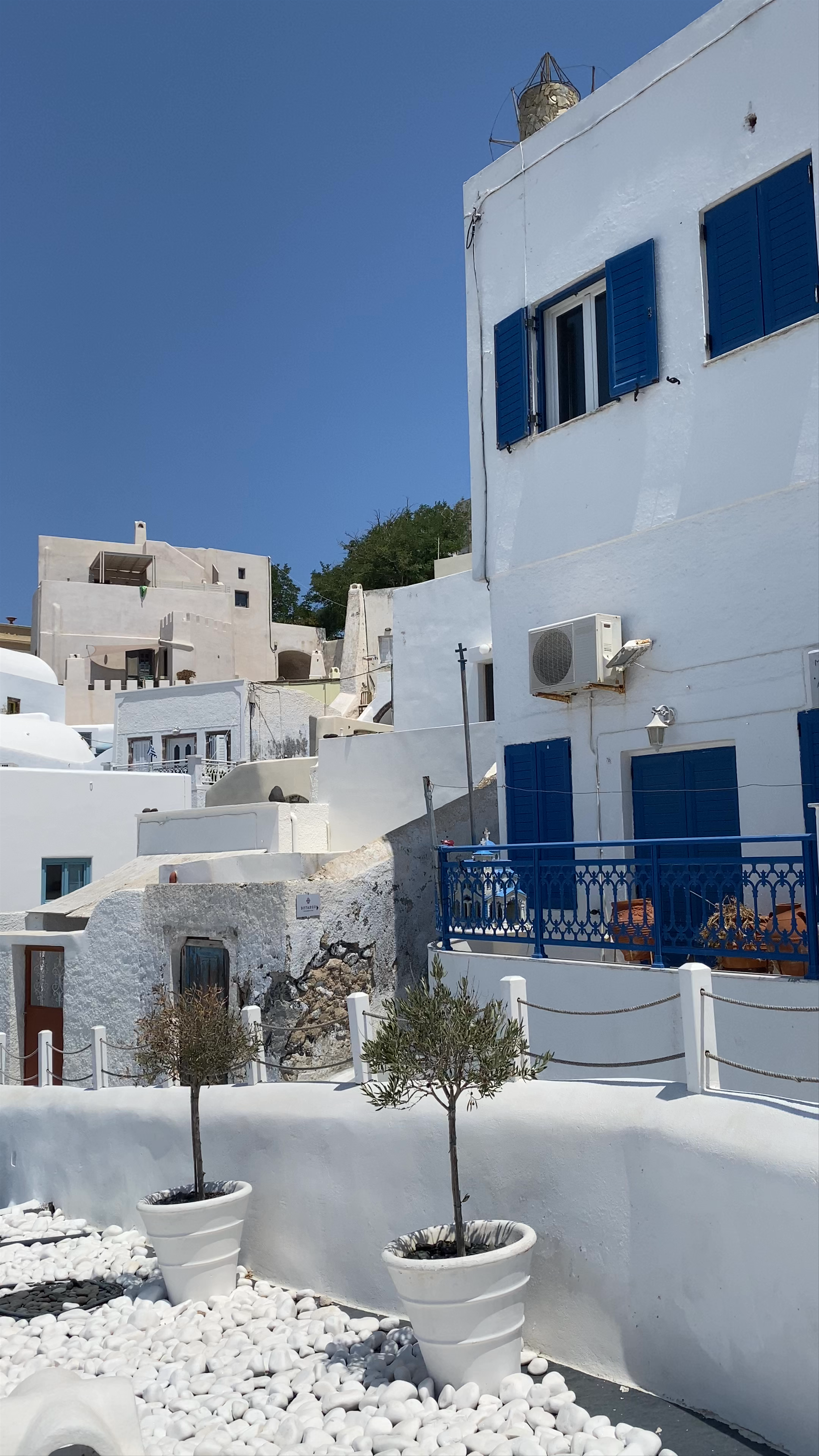 Penelope's Ouzeri Pyrgos Santorini