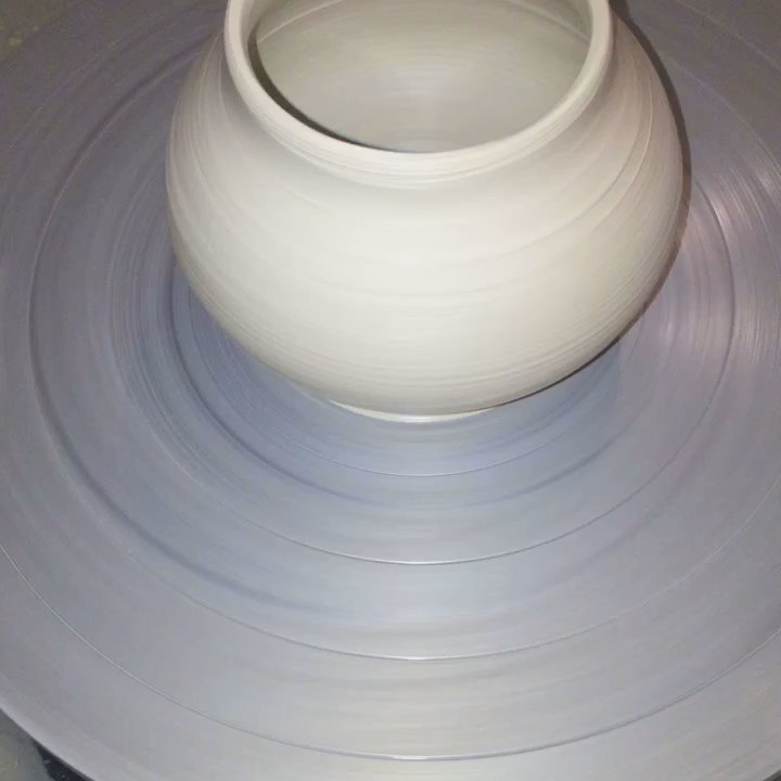 Maital - Making of my vase! - Art Classes Near Me - Los Angeles, California