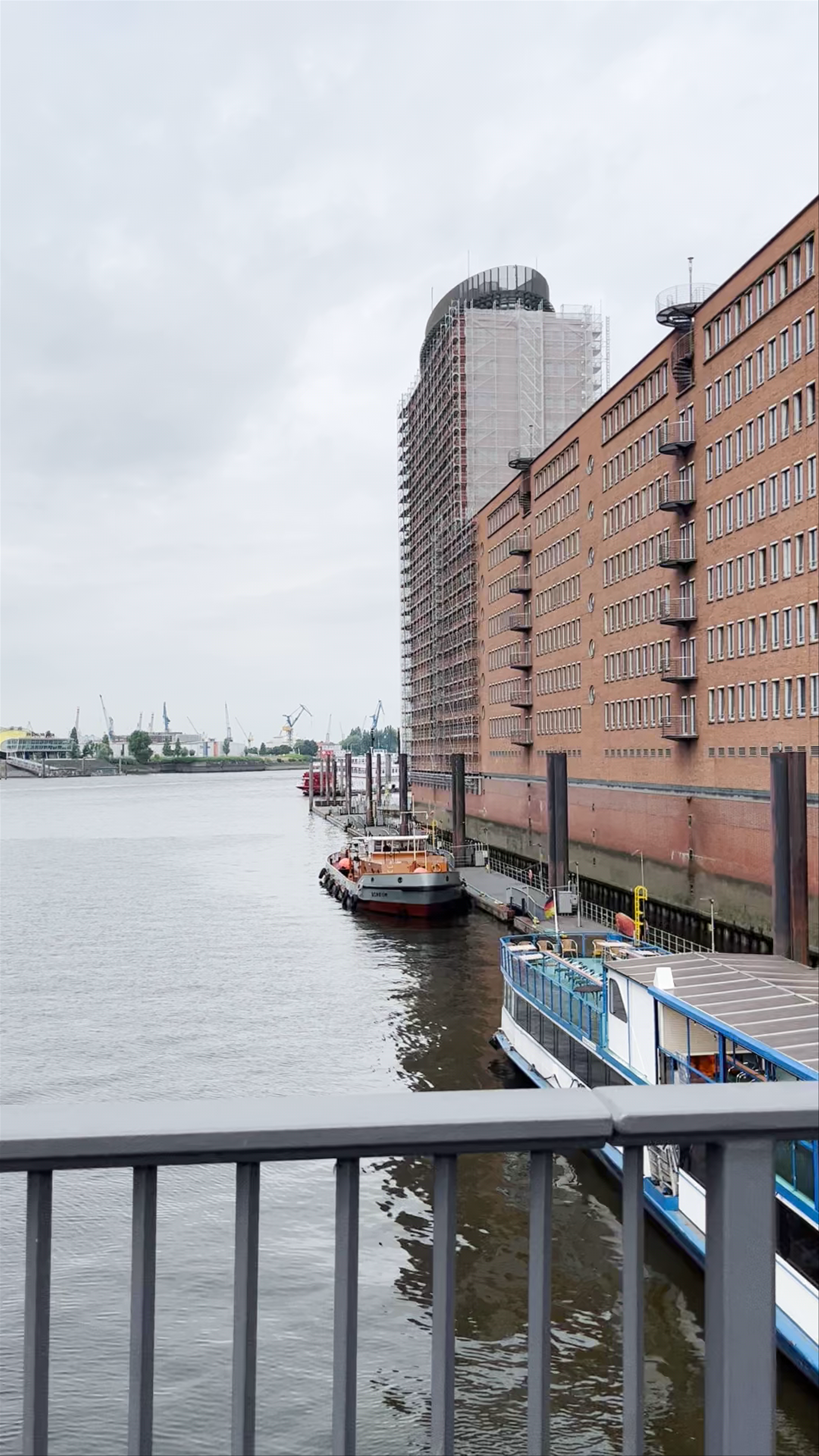 Exploring Elbphilharmonie Hamburg: Modern Icon on the Elbe River