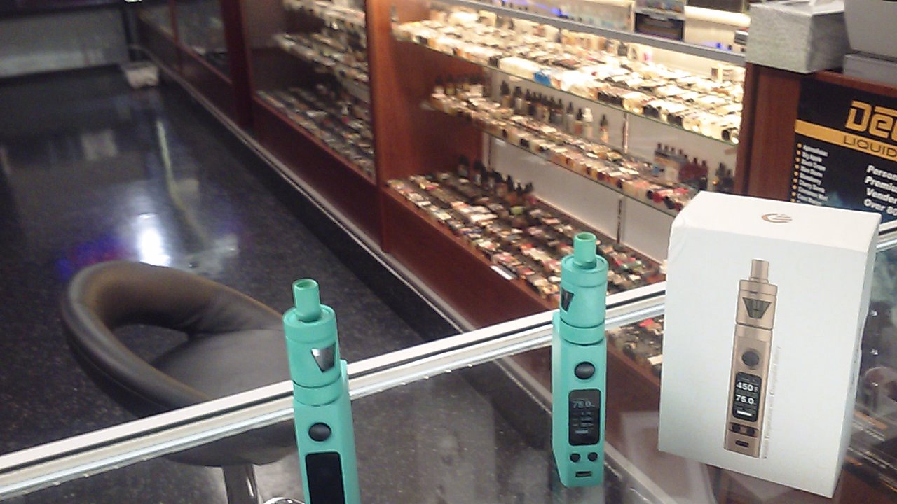 elfbar nachfüll pod läuft aus A peek inside Nellysford's new Tobacco & Vape (and more) shop — Wintergreen  Bulletin Board