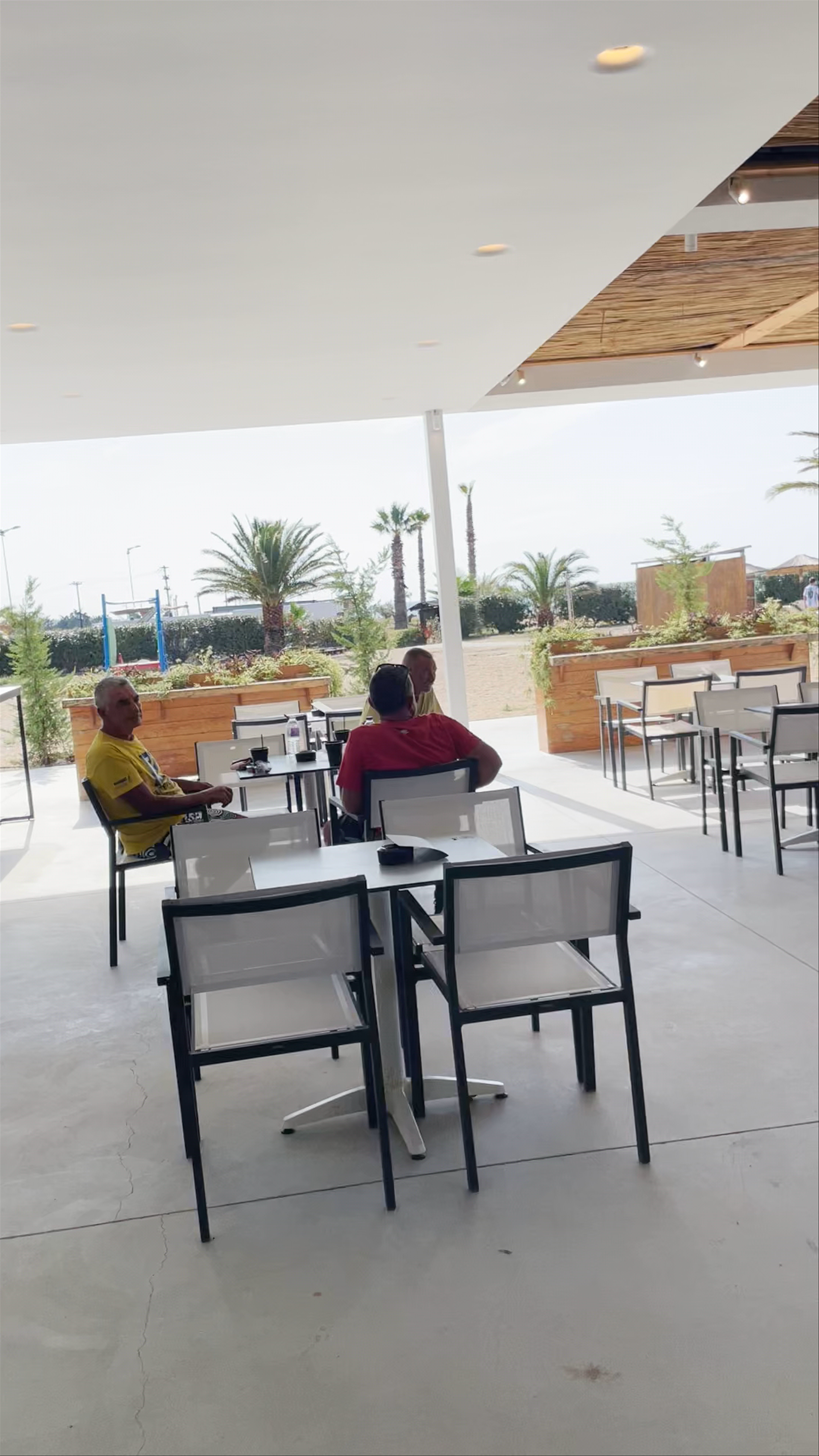 Sahara Resort: Sunlit Serenity and Beachside Vibes in Nea Irakleia, Greece