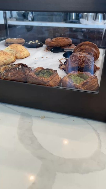 Van Dyke Coffee Roaster - Pastry case - Coffee & Tea Near Me - Los Angeles, California