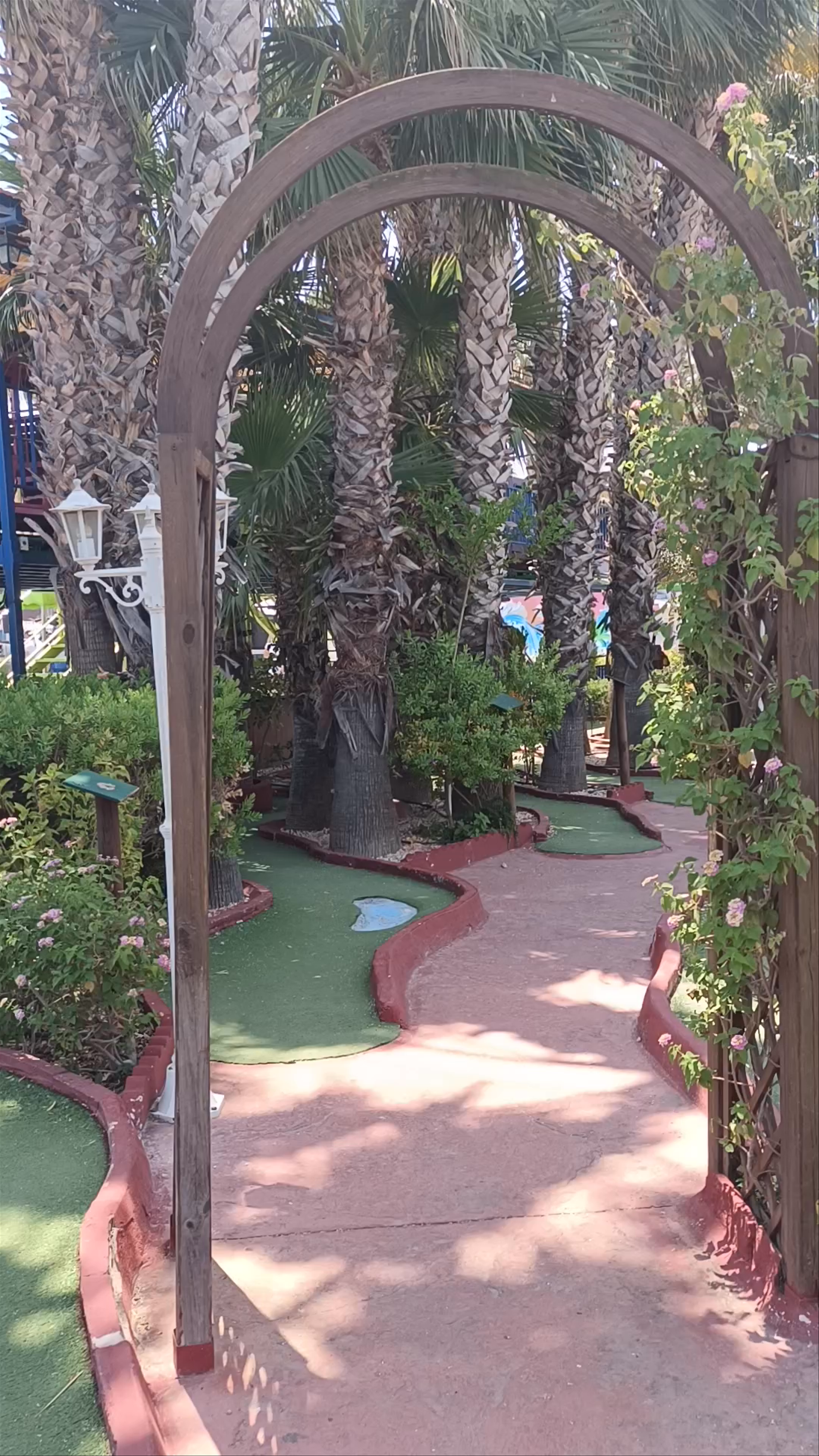 Pola Park Mini Golf: A Tropical Escape in Santa Pola, Spain