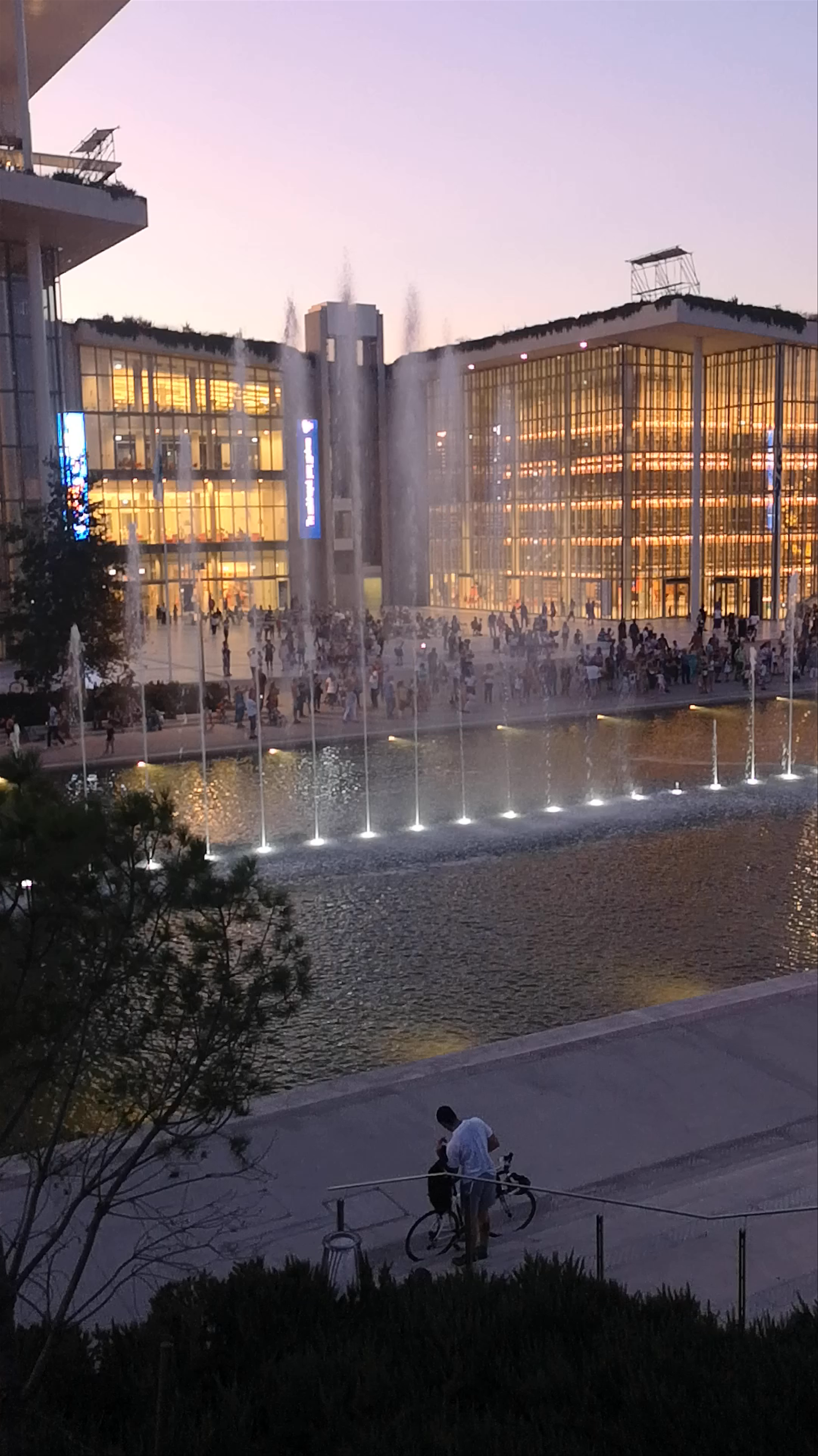 Evening Magic at Stavros Niarchos Park Fountain Show