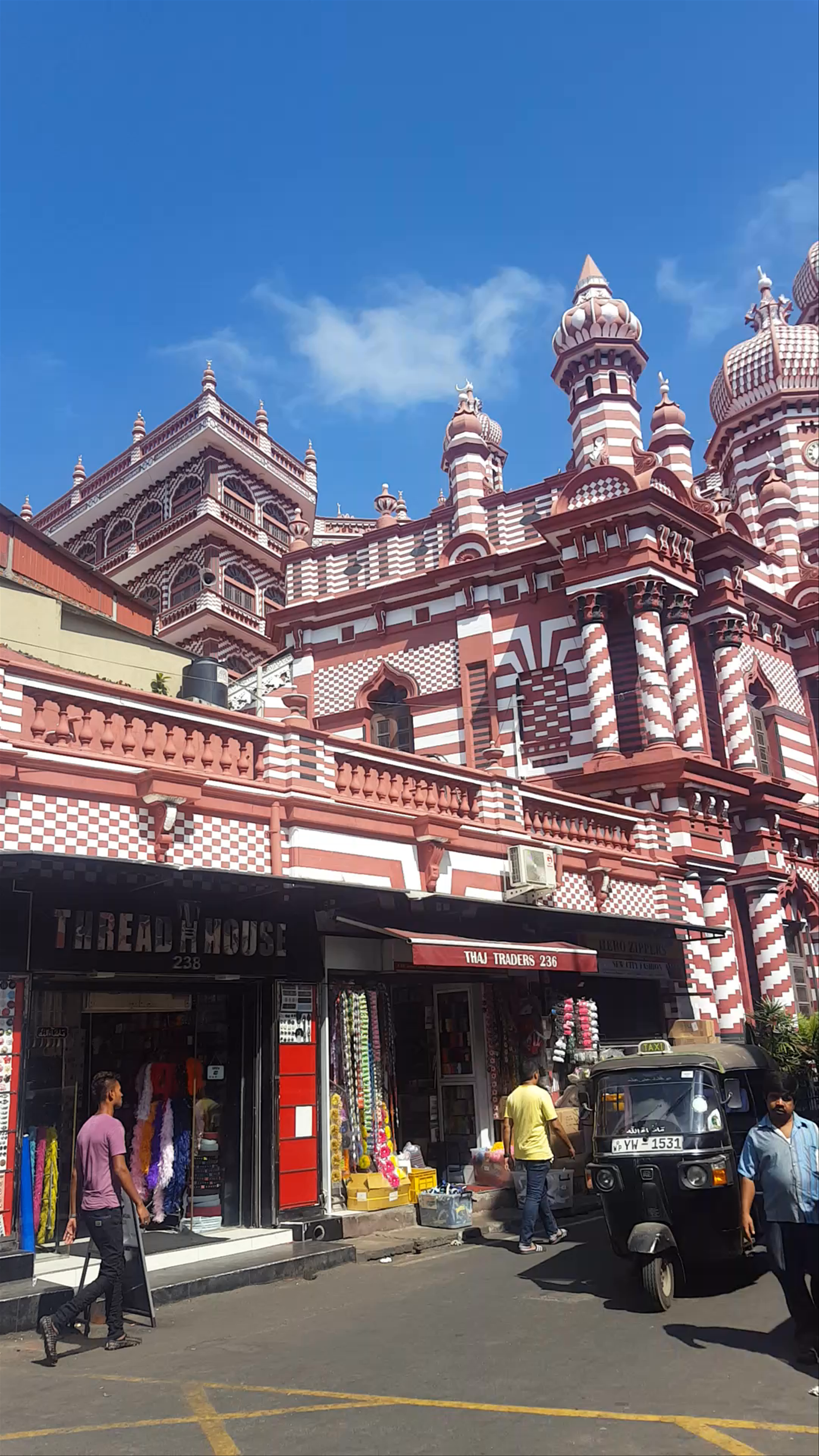 Jami Ul-Alfar Mosque