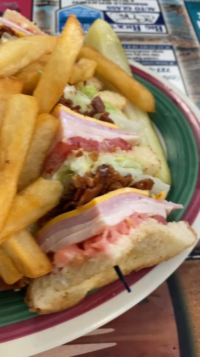 Suzi's Restaurant - Suzi's House Club Triple decker piled high with turkey, ham, bacon, lettuce, tomato & American cheese. (Side of fries) - Breakfast & Brunch Near Me - Largo, Florida