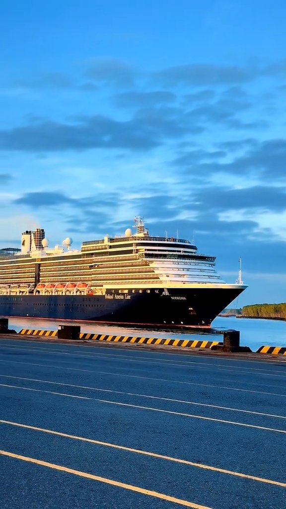 Holland America Line